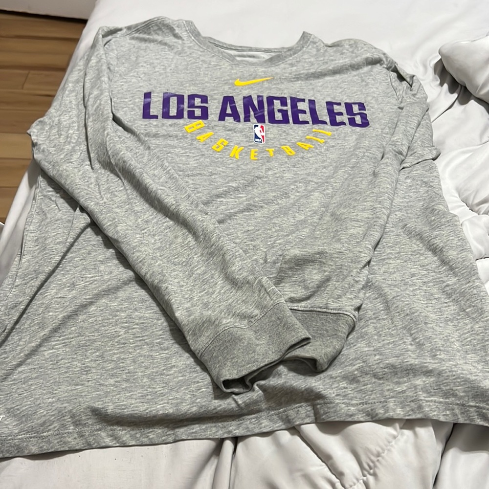 Long sleeve tee